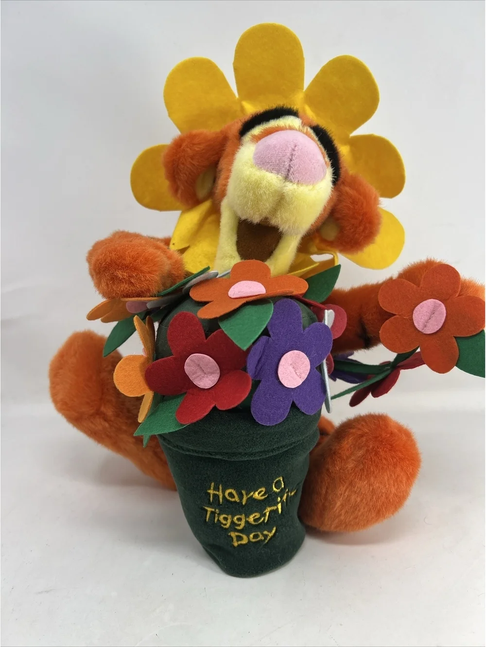 VTG Disney Winnie the Pooh Have A Tiggerific Day TIGGER flower pot PLUSH 12